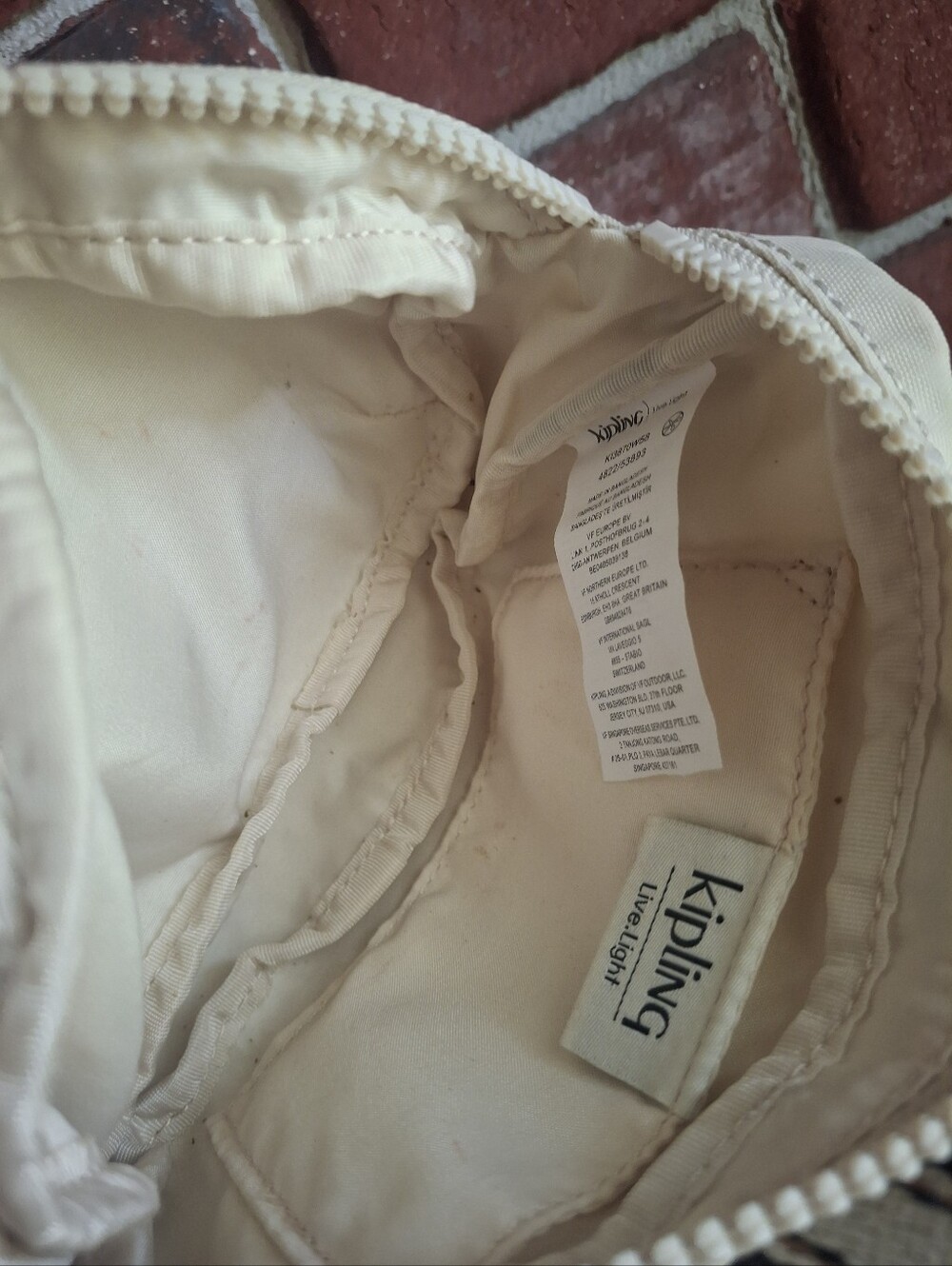 Kipling Fanny Pack - Picture 6 of 6